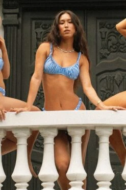 Paradise Top -WaveLuxe Store PARADISE TOP NANTUCKET b680b267 5eab 4f08 a31f ad4e1acbe3ac