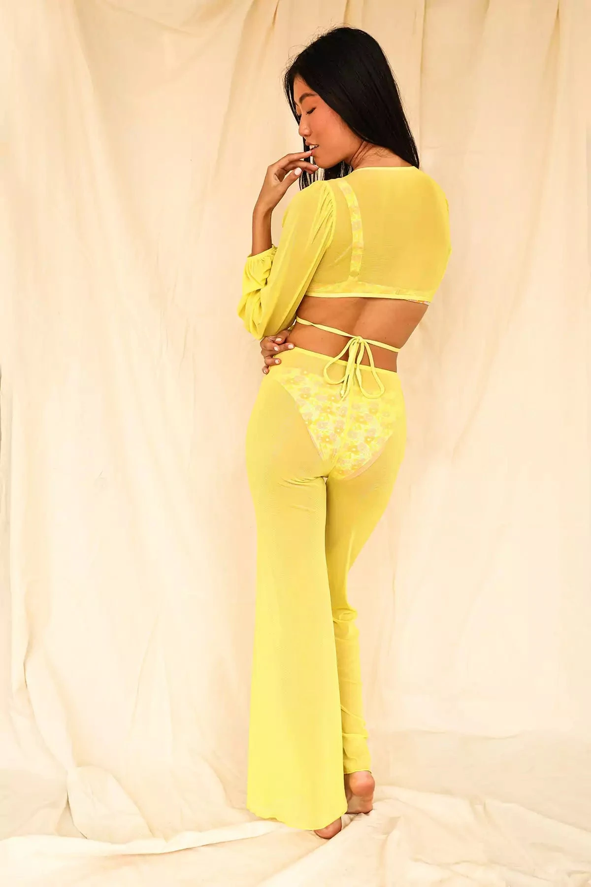 Yacht Club Top 7 Yacht Club Top - Image 5